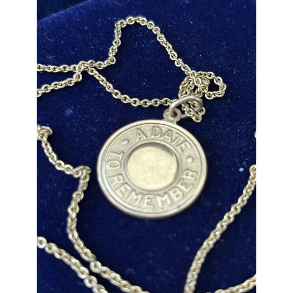 Vintage Elco  1960’s Charm "A Date To Remember" 12KGF Pendant Necklace 18”